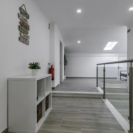 Costa Mar Iii פניש